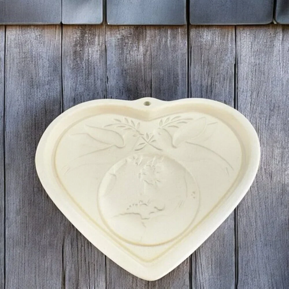 Pampered Chef Peace On‎ Earth Cookie Mold 2002 USA CERAMIC Family Heritage VTG